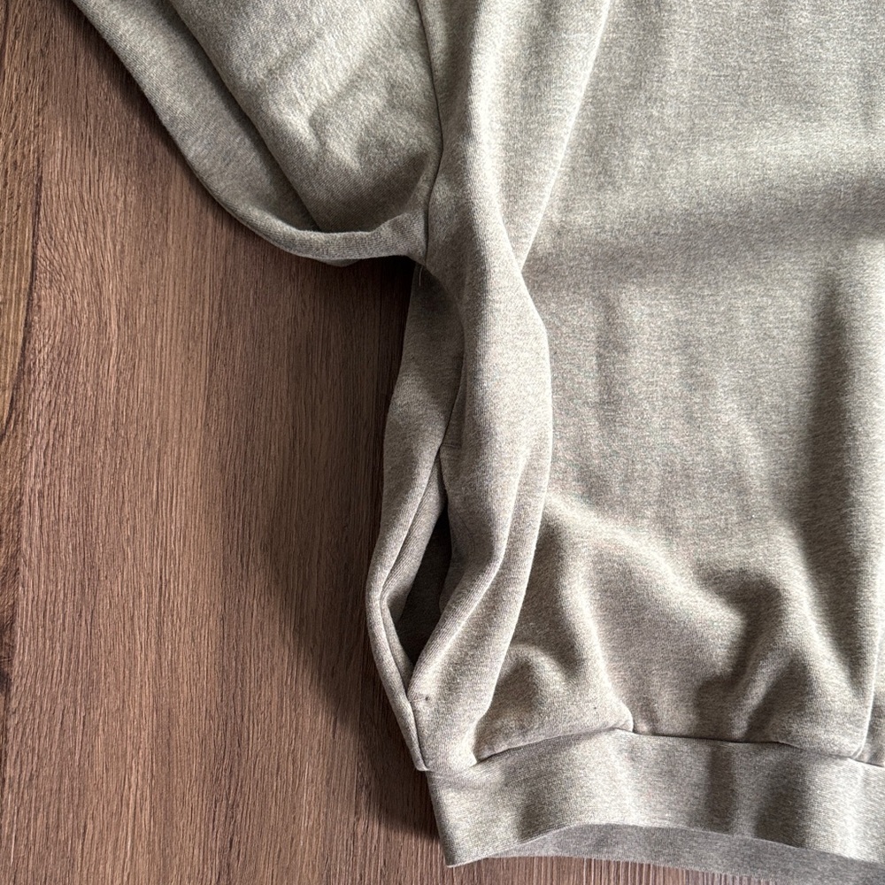 Fear of God Essentials NWT Men’s Crewneck Sweater in Heather Oatmeal - Picture 10 of 12